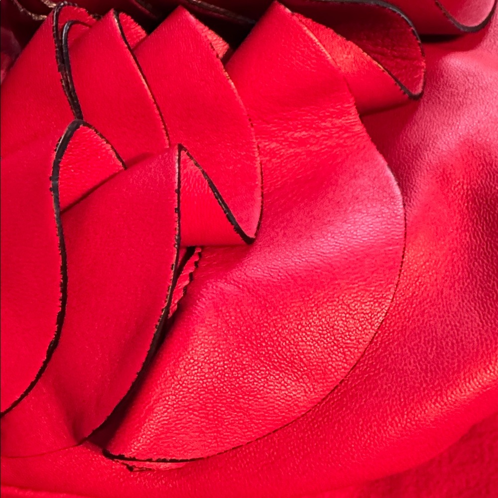 Valentino Garavani Red Rose Leather Bag - Picture 7 of 7